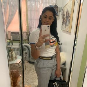 Meet your Posher, Raquel